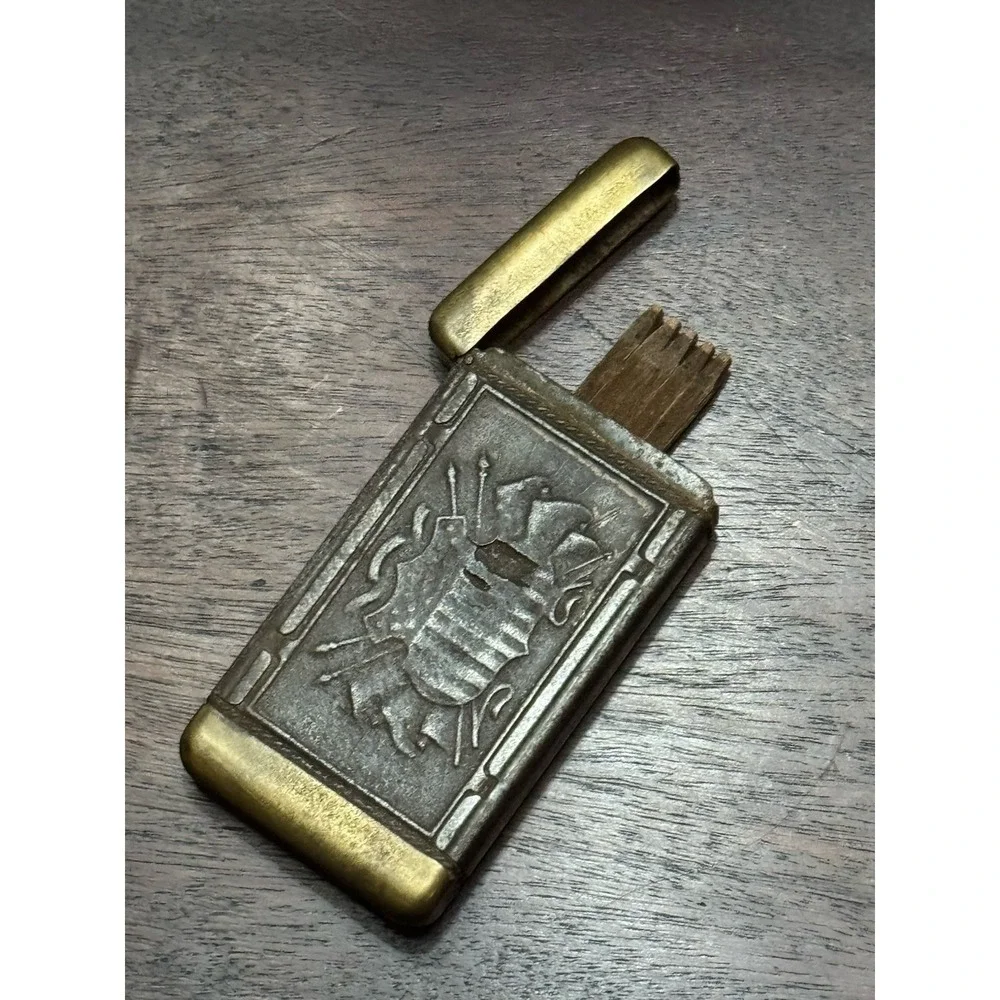 Vintage  Eagles/Flag/Shield Decorative Match Safe/ CASE / Vesta / Holder